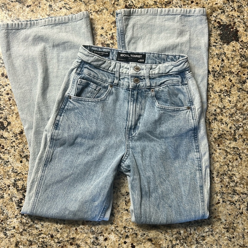 Hollister Social Tourist Denim Flare Ultra High Rise Jeans Two Tone